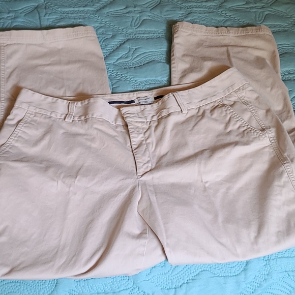 Dockers Pants - 🔥2 for $20 Dockers Iconic Khaki's